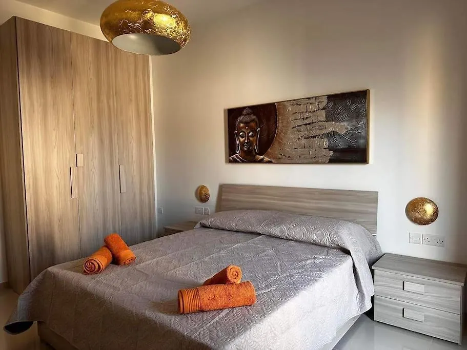 Cozy, Spacious 3 Bedroom Maisonette, 6 To 8 Ppl, 1 Min Walk From Seafront Marsaxlokk Malta