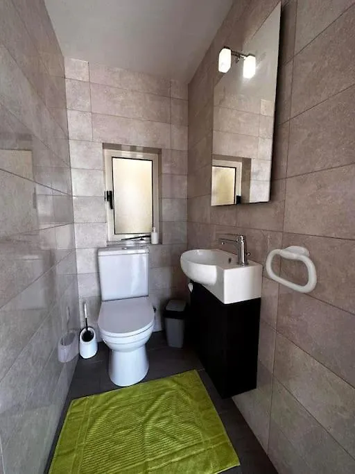 Cozy, Spacious 3 Bedroom Maisonette, 6 To 8 Ppl, 1 Min Walk From Seafront Marsaxlokk Malta