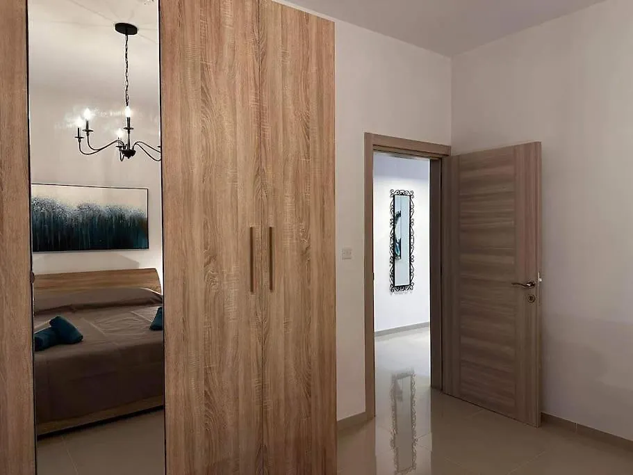 Cozy, Spacious 3 Bedroom Maisonette, 6 To 8 Ppl, 1 Min Walk From Seafront Marsaxlokk 0*,
