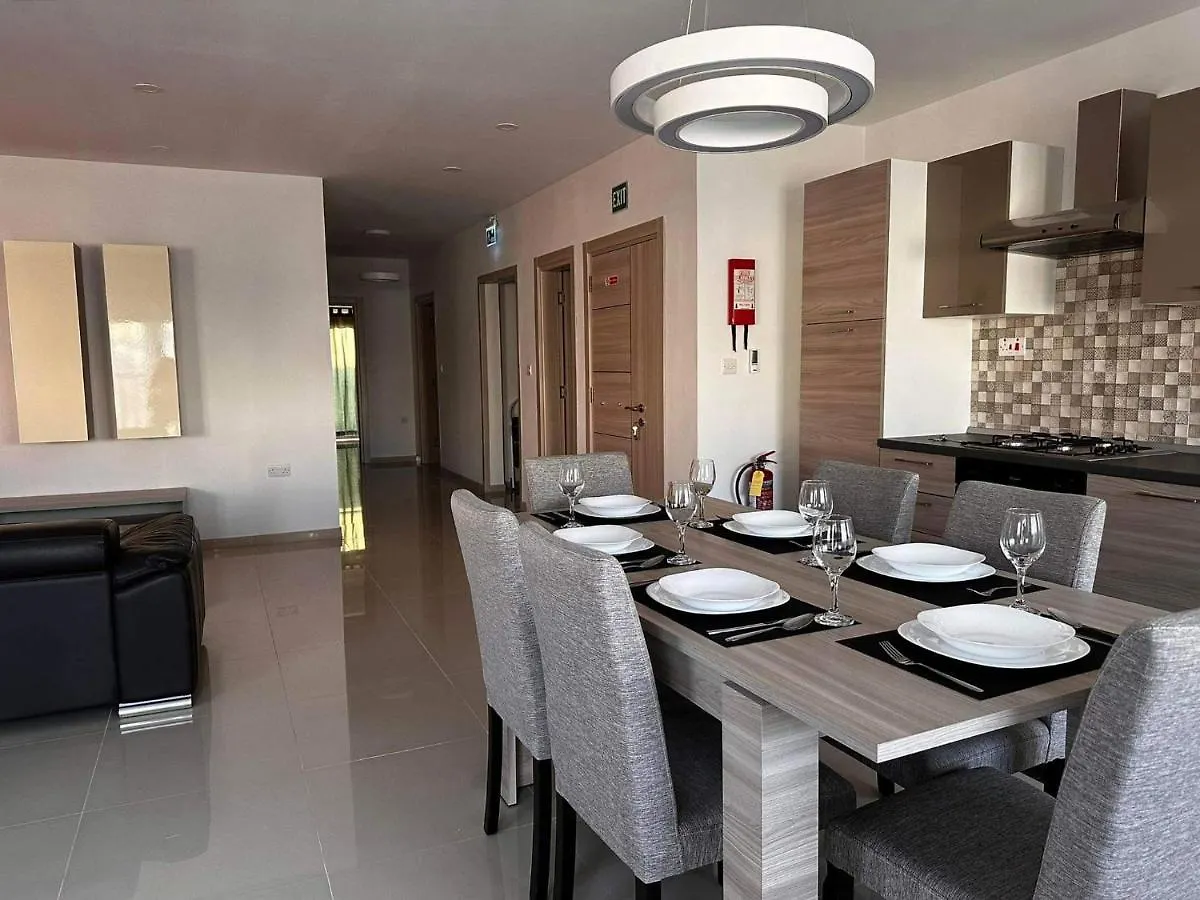 Cozy, Spacious 3 Bedroom Maisonette, 6 To 8 Ppl, 1 Min Walk From Seafront Marsaxlokk