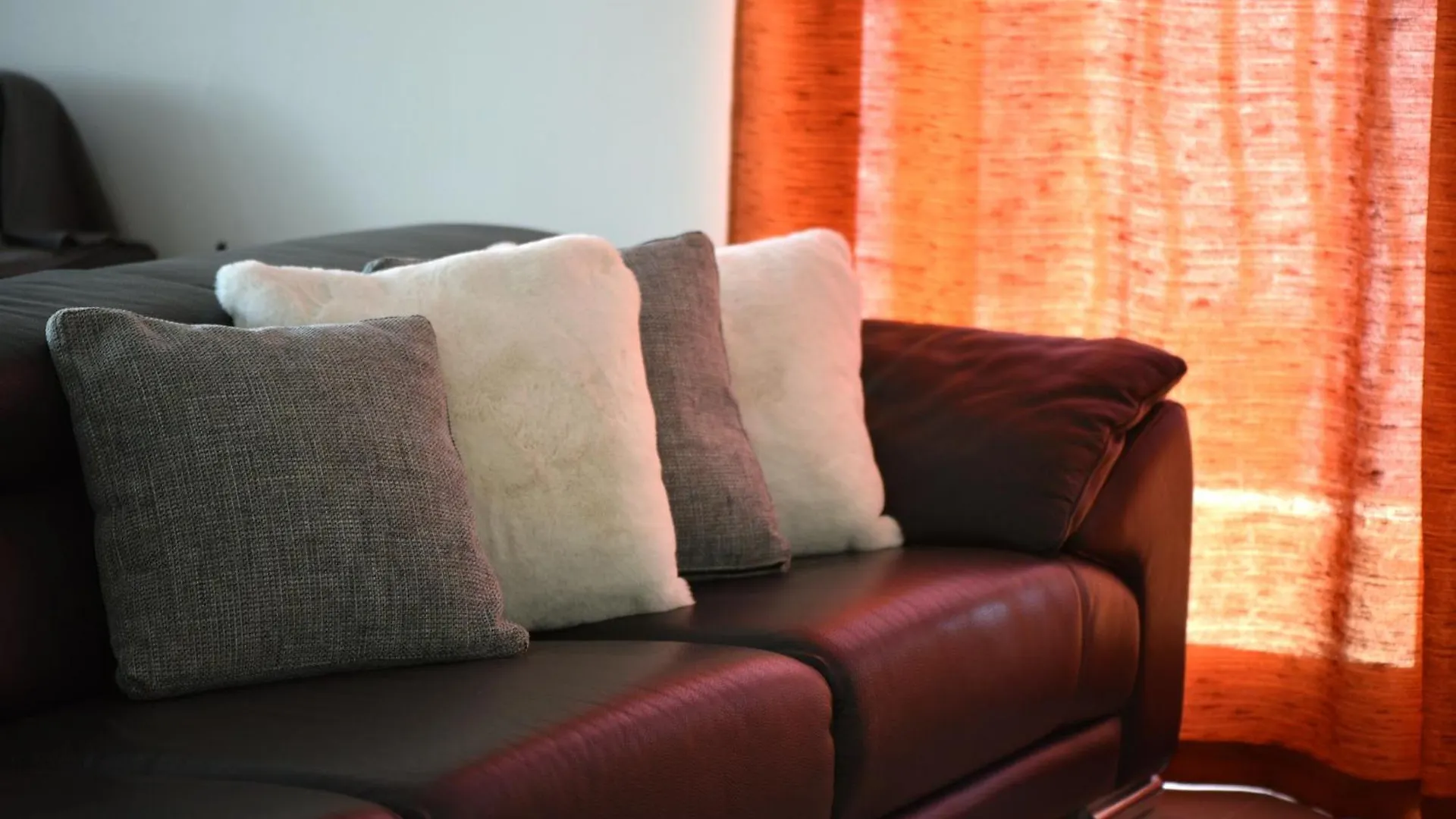 Cozy, Spacious 3 Bedroom Maisonette, 6 To 8 Ppl, 1 Min Walk From Seafront Marsaxlokk 0*,  Malta
