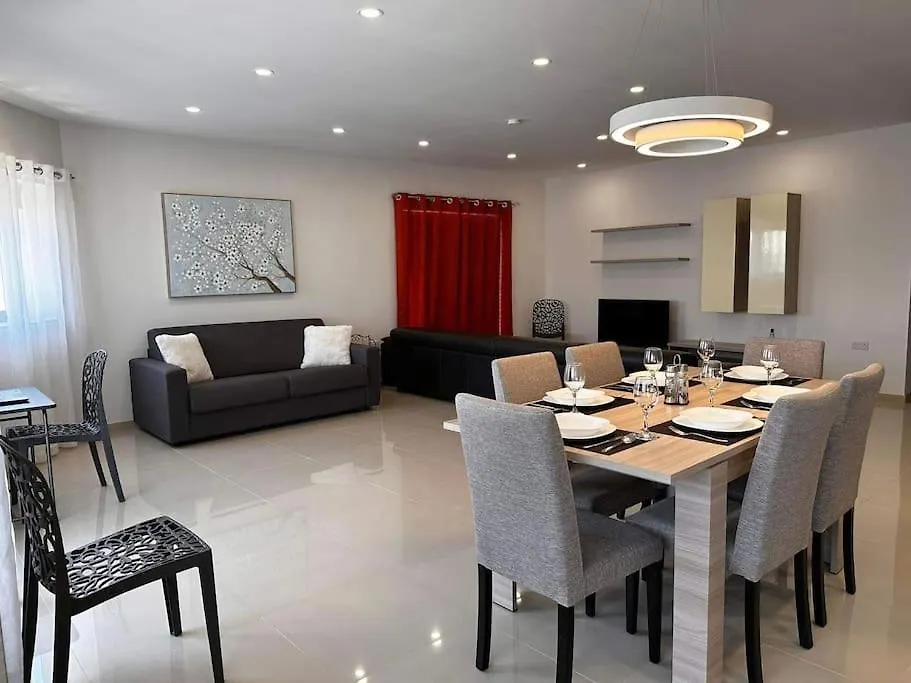 Cozy, Spacious 3 Bedroom Maisonette, 6 To 9 Ppl, 1 Min Walk From Seafront Marsaxlokk